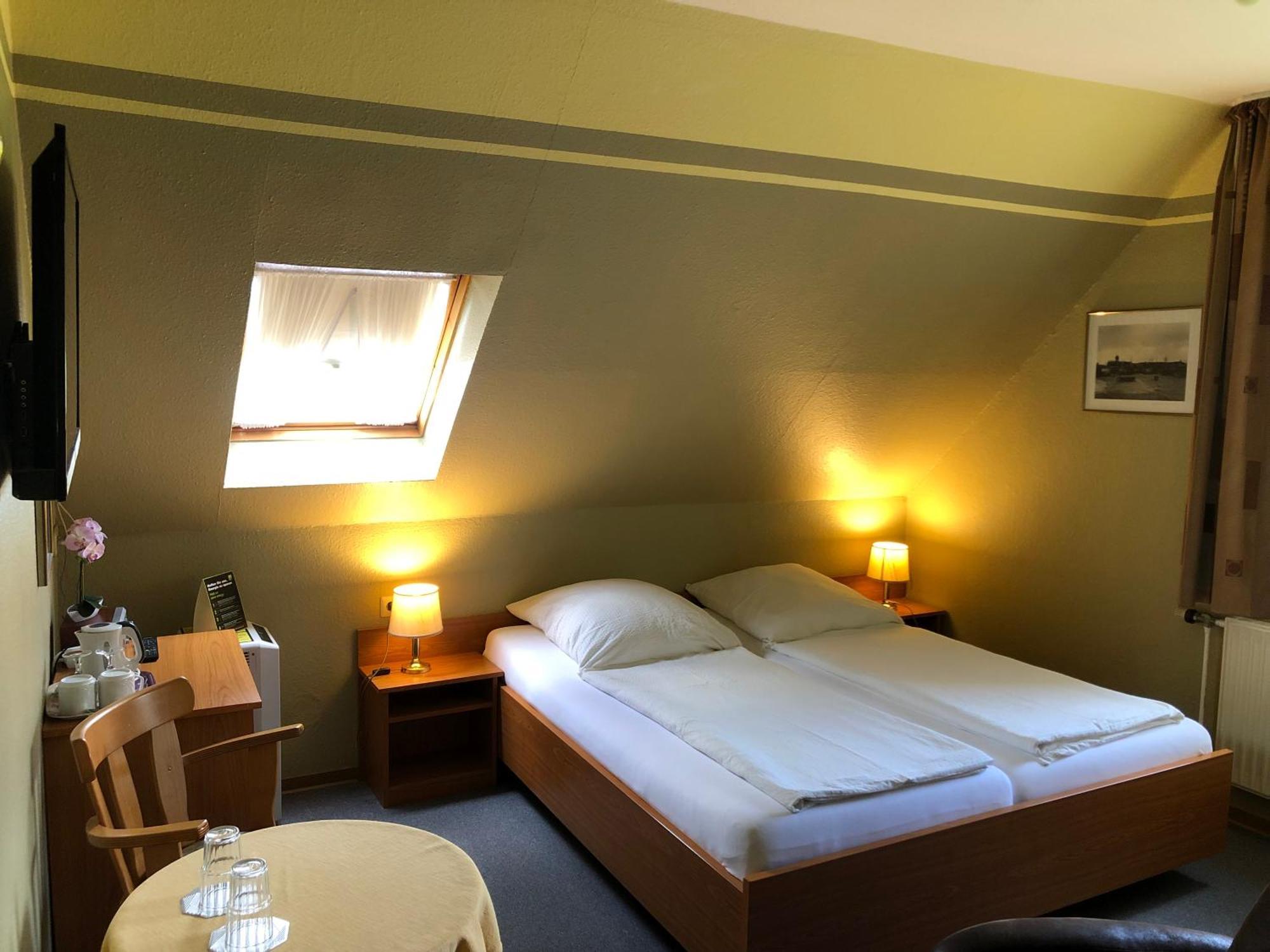 Garni Hotel-Pension Holum 뉴할링거지어 외부 사진